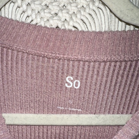 SO Sweater - Picture 3 of 3